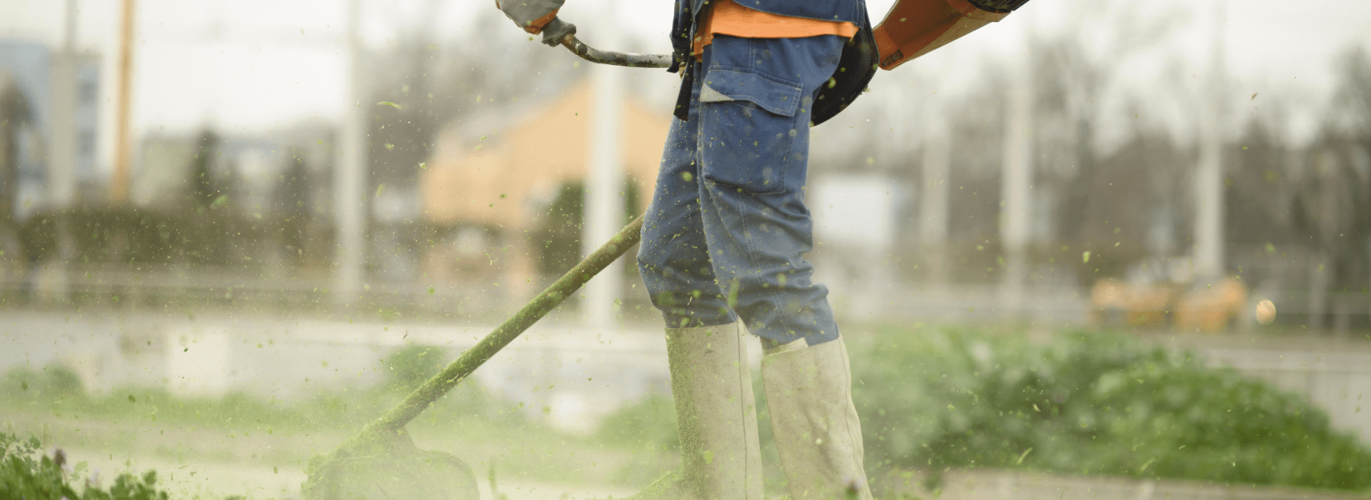 Entretien-et-Débroussaillage-à-La-Ciotat-Est-Bouvier-Express